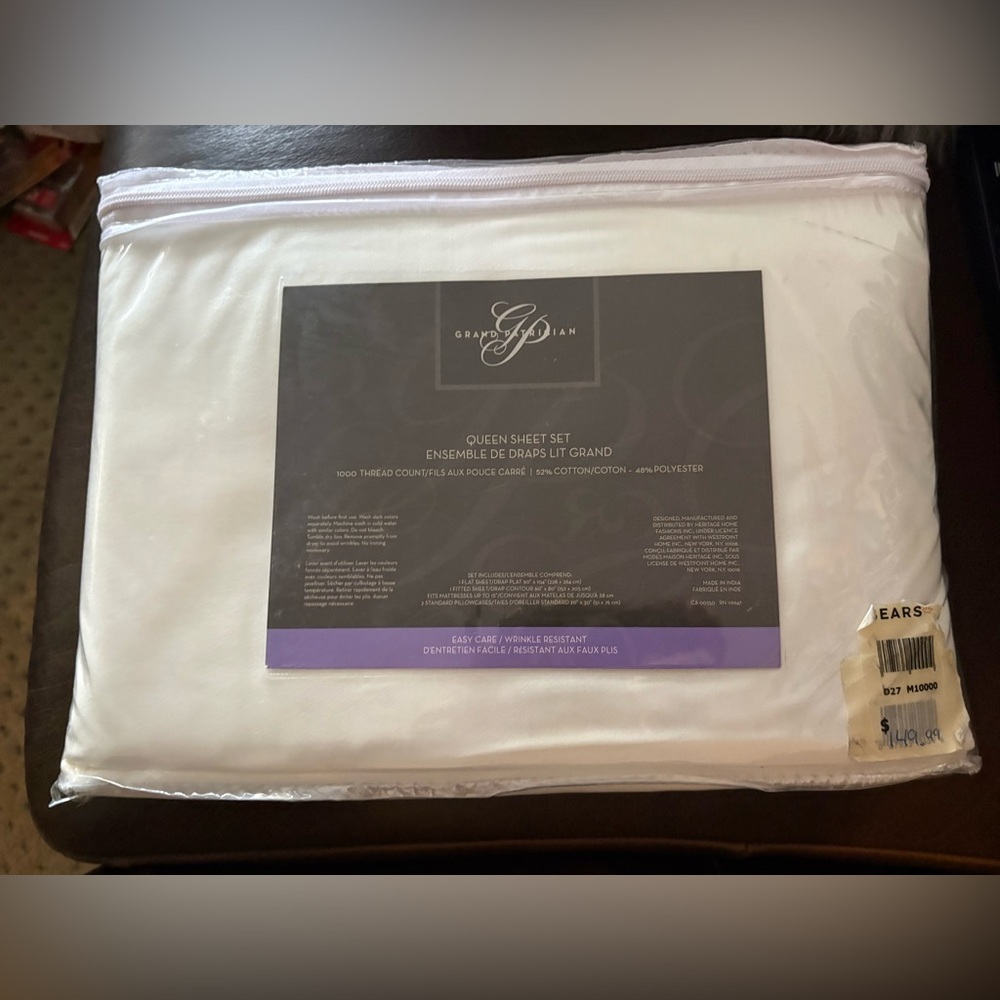 Brand new : QUEEN SHEET SET